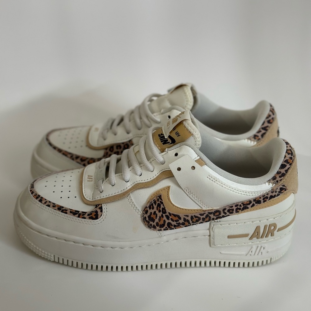 Nike Women’s Air Force 1 Cheetah Size 8